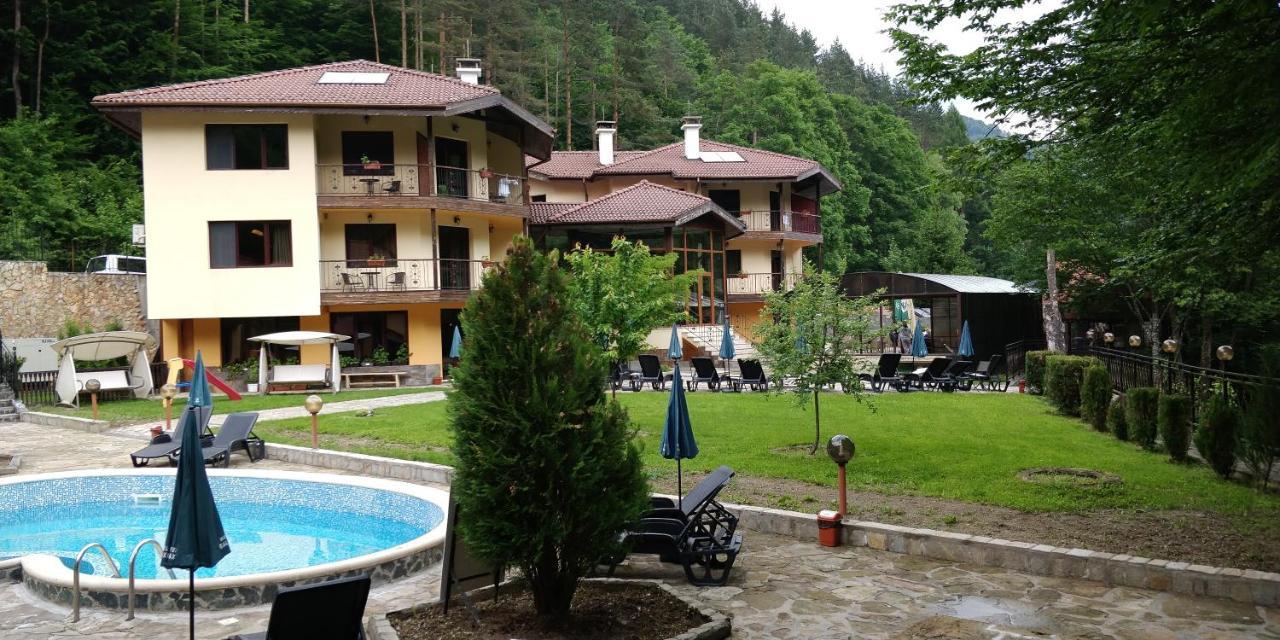Galaxy Hotel Chiflik Exterior foto